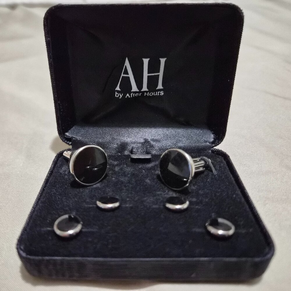 New Cuff Links Set
